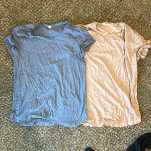 Set of two Lululemon love t shirts
